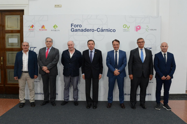 El ministro de Agricultura, Luis Planas, en el foro cárnico