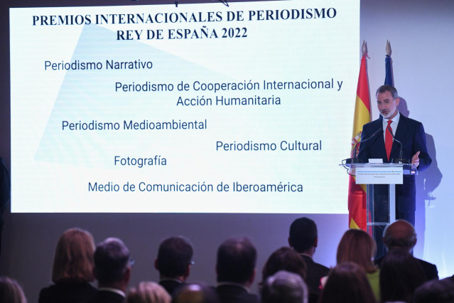 El Rey Felipe VI interviene en la entrega los Premios Internacionales “Rey de España” de Periodismo 2022, en Casa América, a 2 de junio de 2022, en Madrid (España).