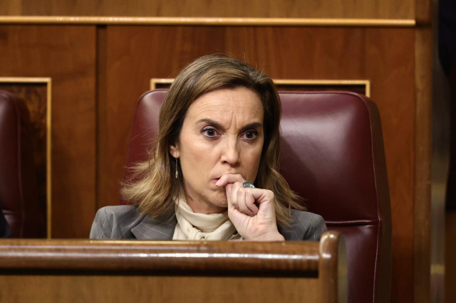 La secretaria general del Partido Popular y portavoz del Grupo Parlamentario Popular en el Congreso, Cuca Gamarra, en una sesión plenaria en el Congreso de los Diputados, a 26 de mayo de 2022, en Madrid (España). Durante el pleno, el Ejecutivo central deb