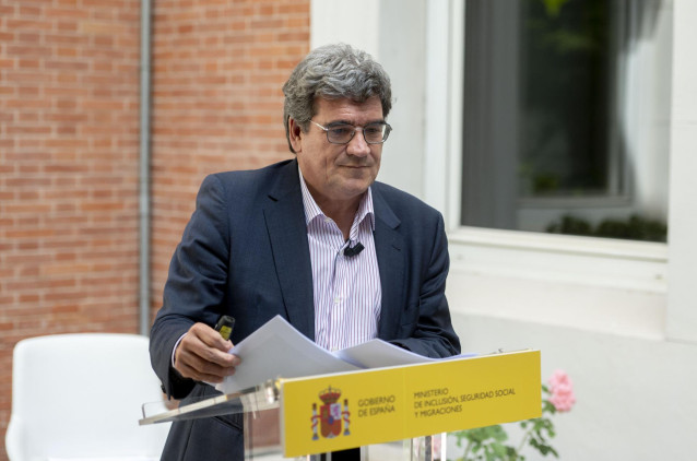 El ministro de Inclusión, Seguridad Social y Migraciones, José Luis Escrivá, interviene en una rueda de prensa, en el Ministerio de Inclusión, Seguridad Social y Migraciones, a 3 de junio de 2022, en Madrid (España).