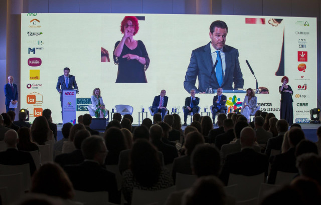 Inauguración del XVIII Congreso Español de Centros y Parques Comerciales en Sevilla