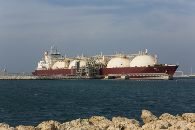 Archivo - Barco de transporte de gas (GNL) de TotalEnergies