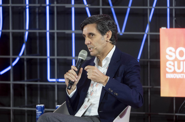 El presidente de Telefónica, José María Álvarez-Pallete, durante una charla en la primera jornada del South Summit Madrid 2022, en La Nave de Madrid, a 8 de junio de 2022, en Madrid (España).