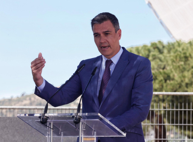 El presidente del Gobierno, Pedro Sánchez, clausura el acto de presentación del Plan Estratégico para la Recuperación y Transformación Económica (PERTE) Aeroespacial, en el Centro de Entrenamiento y Visitantes INTA-NASA, a 9 de junio de 2022, en Robledo d