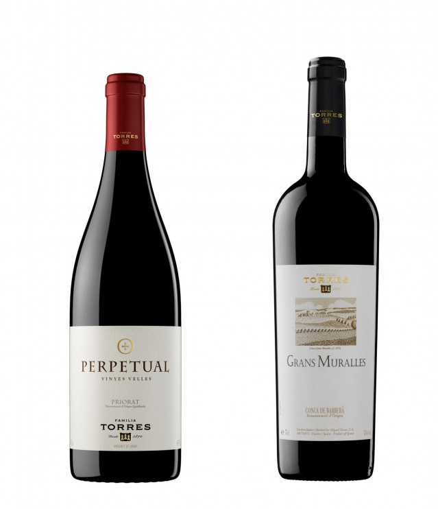 Los dos vinos premiados.