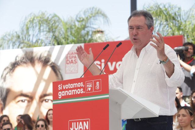 El secretario general del PSOE-A y candidato a la Presidencia de la Junta, Juan Espadas, en un acto en Cártama (Málaga) de la campaña electoral de los comicios andaluces del 19 de junio.
