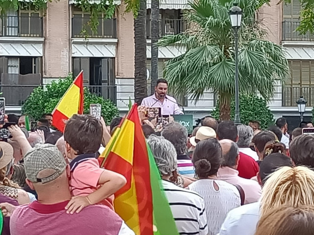 El presidente de Vox, Santiago Abascal, durante el mitín en Huelva.