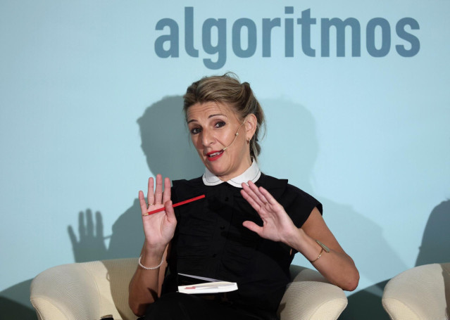 La vicepresidenta segunda del Gobierno y ministra de Trabajo y Economía Social, Yolanda Díaz, presenta una guía sobre algoritmos en el ámbito laboral, en el Palacio de Zurbano, a 10 de junio de 2022, en Madrid (España).