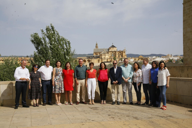 El candidato a la Presidencia de la Junta y secretario general del PSOE de Andalucía, Juan Espadas, participa en el foro 'Gobernanza socialista en las comunidades autónomas', junto a presidentes autonómicos socialistas, en el acto electoral de campaña par