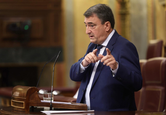 El portavoz del PNV en el Congreso de los Diputados, Aitor Esteban.