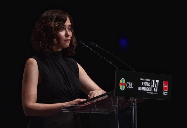 La presidenta de la Comunidad de Madrid, Isabel Díaz Ayuso, clausura el I Congreso Internacional de Víctimas del Terrorismo, en los Teatros del Canal, a 15 de junio de 2022, en Madrid.