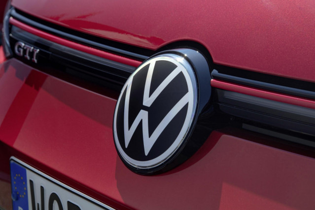 Archivo - Logo de Volkswagen.