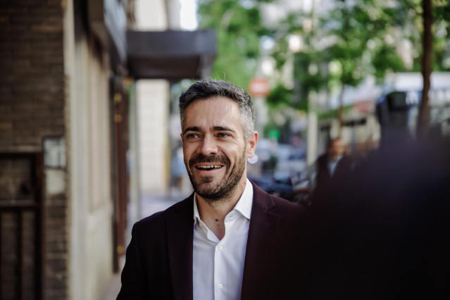 Archivo - El portavoz de la Ejecutiva del PSOE, Felipe Sicilia, a su llegada a una reunión de la Ejecutiva Federal del PSOE en la sede socialista de la calle Ferraz, a 9 de mayo de 2022, en Madrid (España).