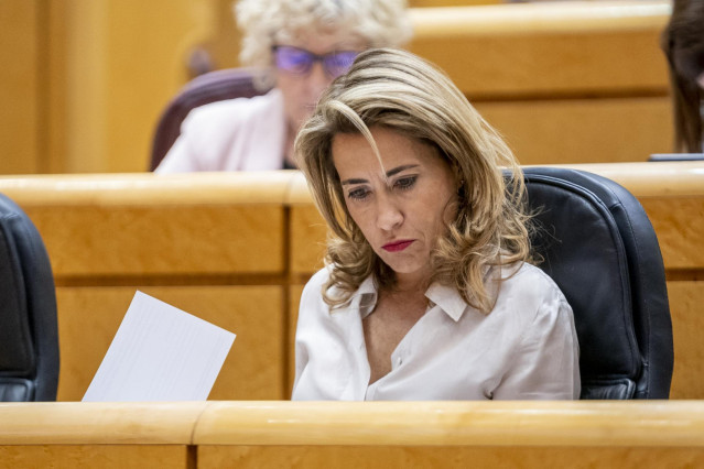 Archivo - La ministra de Transportes, Movilidad y Agenda Urbana, Raquel Sánchez, en una sesión de control al Gobierno, en el Senado, a 10 de mayo de 2022, en Madrid (España). El Gobierno ha acordado la destitución de la directora del Centro Nacional de In