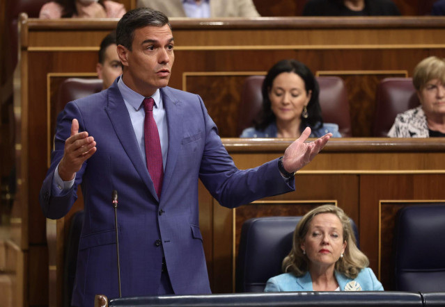 El presidente del Gobierno, Pedro Sánchez, interviene en una sesión de control, en el Congreso de los Diputados, a 22 de junio de 2022, en Madrid (España). Se trata del primer pleno tras las elecciones andaluzas donde el PP obtuvo mayoría absoluta, el PSO