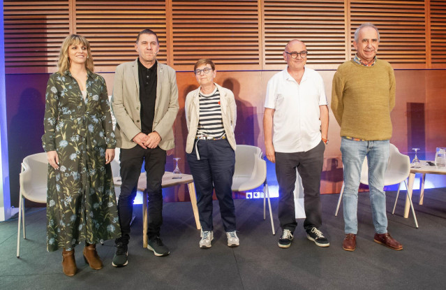 El coordinador general de EH Bildu, Arnaldo Otegi; la exconsejera del PSE-EE Gemma Zabaleta; el exlíder de Ezker Batua y exconsejero, Javier Madrazo, y el que fuera presidente de la Sala de lo Social del TSJPV, Manuel Díaz de Rábago
