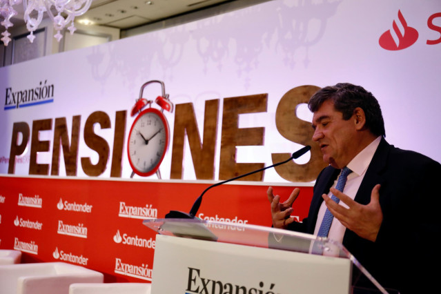 El ministro de Inclusión, Seguridad Social y Migraciones, José Luis Escrivá, interviene en un seminario sobre pensiones del Diario Expansión, a 23 de junio de 2022, en Madrid (España).