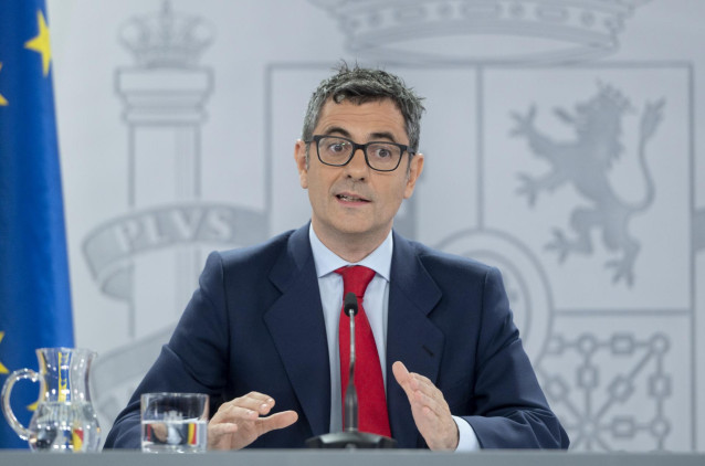 El ministro de la Presidencia, Relaciones con las Cortes y Memoria Democrática, Félix Bolaños, comparece después de su reunión con la consellera de la Presidencia de la Generalitat de Cataluña, en el Palacio de La Moncloa, a 22 de junio de 2022, en Madrid