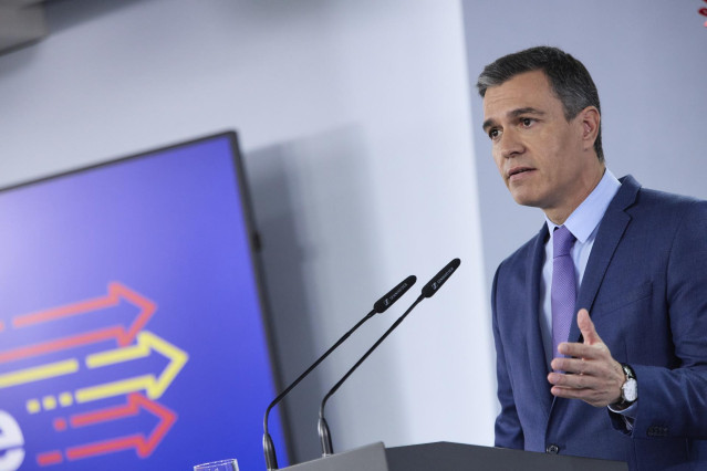 El presidente del Gobierno de España , Pedro Sánchez, comparece tras la reunión del Consejo de Ministros Extraordinario, en el Palacio de la Moncloa, a 22 de junio de 2022, en Madrid (España). El Gobierno ha anunciado la aprobación de un decreto de medida