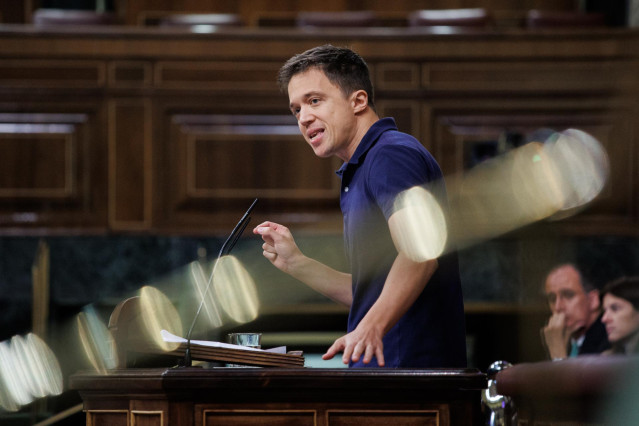 El portavoz de Más País, Íñigo Errejón, interviene en una sesión plenaria, en el Congreso de los Diputados, a 23 de junio de 2022, en Madrid (España). El pleno de hoy gira en torno al debate y votación del Proyecto de Ley Orgánica sobre información financ