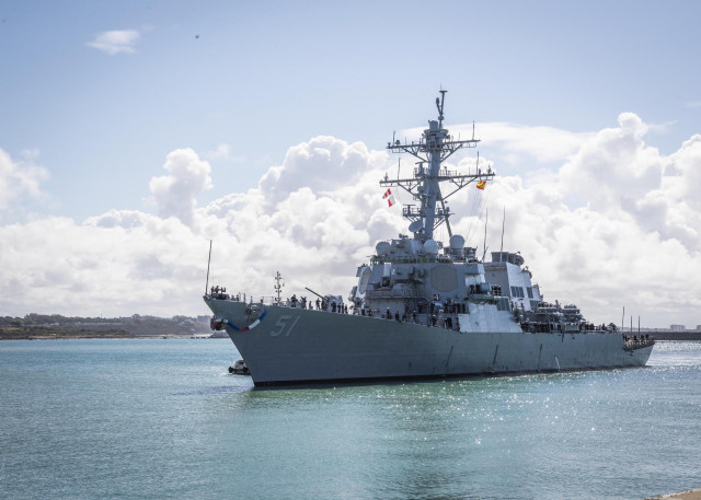 Archivo - El destructor con misiles guiados 'USS Arleigh Burke' llega a la base de Rota