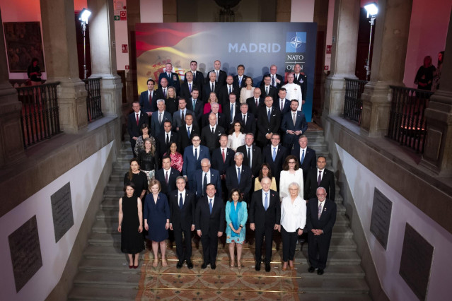 Cena en el Palacio de Santa Cruz, sede del Ministerio de Asuntos Exteriores, Unión Europea y Cooperación de España, con los ministros de Exteriores y Defensa de la OTAN