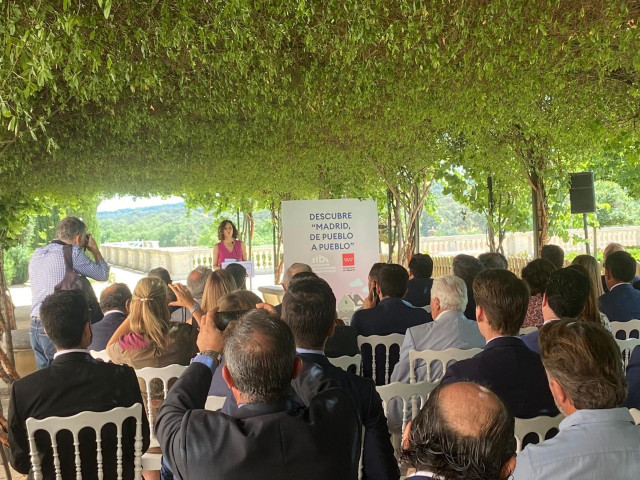 La presidenta de la Comunidad de Madrid, Isabel Díaz Ayuso, presenta el proyecto Madrid, de pueblo a pueblo, destinado al impulso del turismo gastronómico