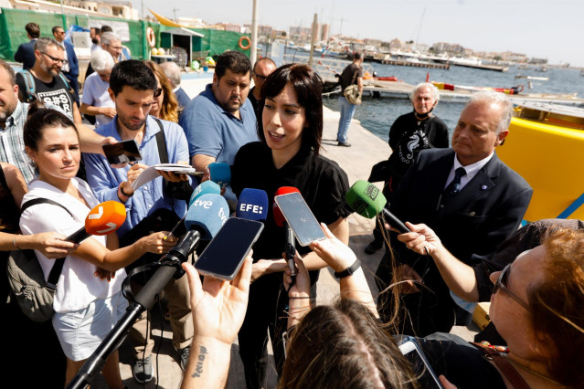 La ministra de Ciencia e Innovación, Diana Morant, visita el Laboratorio Marino de San Pedro del Pinatar del Centro Oceanográfico de Murcia, donde le han presentado dos proyectos de investigación para avanzar en la restauración del Mar Menor y su entorno.
