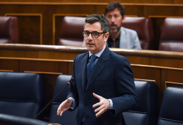 El ministro de la Presidencia, Relaciones con las Cortes y Memoria Democrática, Félix Bolaños, interviene en una sesión plenaria, en el Congreso de los Diputados, a 29 de junio de 2022, en Madrid (España). El pleno gira en torno a la celebración de la Cum