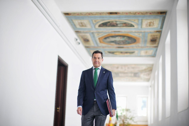 Archivo - El presidente de la Junta de Andalucía, Juanma Moreno, en una foto de archivo.