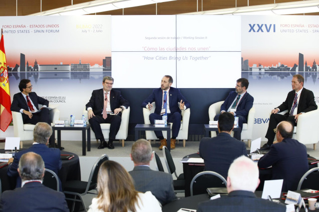 Celebración en Bilbao del Foro España EEUU con la presencia del ministro de Asuntos Exteriores, José Manuel Albarés.
