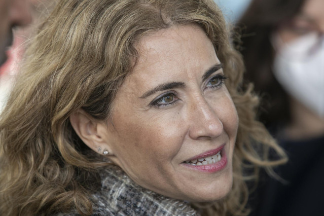 Archivo - La ministra de Transportes, Movilidad y Agenda Urbana, Raquel Sánchez