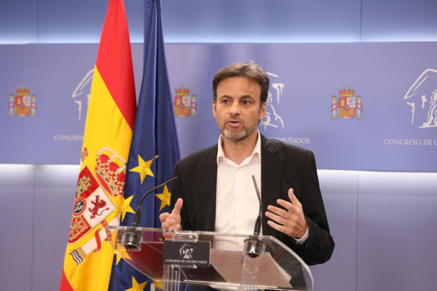 Archivo - El presidente del grupo confederal Unidas Podemos-En Comú Podem-Galicia en Común, Jaume Asens, interviene en una rueda de prensa previa a una Junta de Portavoces en el Congreso de los Diputados, a 17 de mayo de 2022, en Madrid (España).