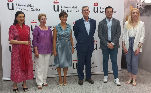 La ministra de Política Territorial y portavoz del Gobierno, Isabel Rodríguez, participa en los cursos de verano de la Asociación de Periodistas Parlamentarios (APP).