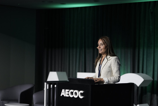 La directora de Logística y Transporte de Aecoc, María Tena, en el tercer Congreso Aecoc de Smart Distribution