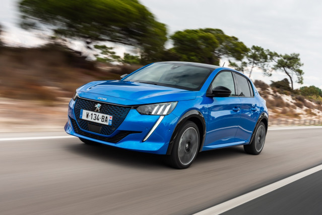 Archivo - Nuevo Peugeot e-208.