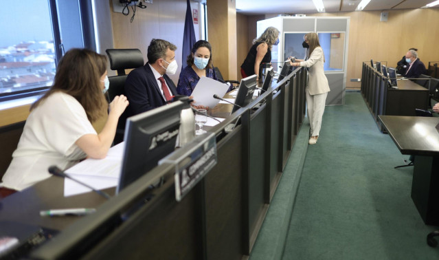 Archivo - Comisión de Transportes, Movilidad y Agenda Urbana en el Congreso, en una imagen de archivo