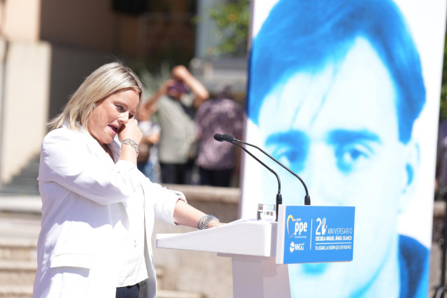 Mari Mar Blanco, durante el acto de homenaje a su hermano en Ermua, asesinado por ETA en 1997