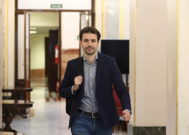 El secretario tercero del Congreso y diputado de Unidas Podemos, Javier Sánchez Serna, a su llegada a una reunión de la Mesa del Congreso de los Diputados, a 21 de junio de 2022, en Madrid (España).
