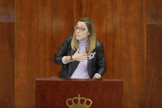 Archivo - La diputada del PSOE Lorena Morales Porro, en una sesión de control al Gobierno de la Comunidad de Madrid,