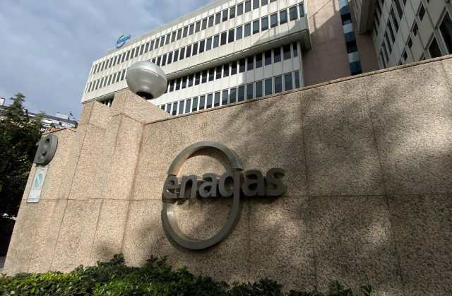 Archivo - Sede de la empresa de infraestructuras de gas natural Enagás en Madrid