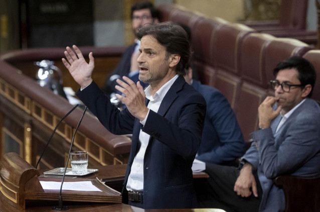 El presidente del grupo confederal Unidas Podemos-En Comú Podem-Galicia en Común, Jaume Asens, interviene durante la primera jornada de la 26 edición del Debate sobre el Estado de la Nación, en el Congreso de los Diputados, a 12 de julio de 2022