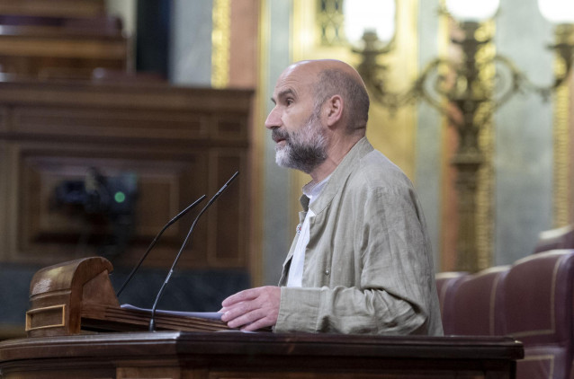 El diputado del BNG en el Congreso, Néstor Rego, interviene durante una sesión plenaria en el Congreso de los Diputados, a 21 de junio de 2022, en Madrid (España). Durante el pleno, se ha debatido la toma en consideración de dos iniciativas legislativas,