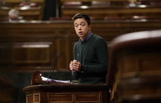 Archivo - El líder de Más País, Íñigo Errejón, interviene en una sesión plenaria, en el Congreso de los Diputados, a 30 de marzo de 2022, en Madrid (España). El pleno gira en torno a las conclusiones del Consejo Europeo que se celebró el pasado 24 y 25 de