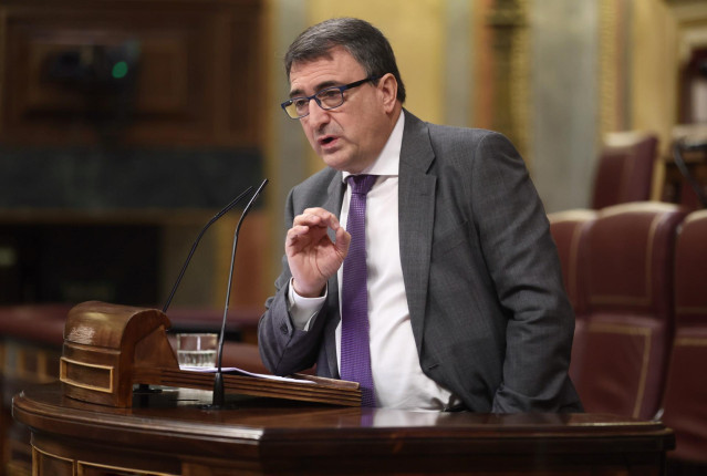 Archivo - El portavoz del PNV en el Congreso, Aitor Esteban.