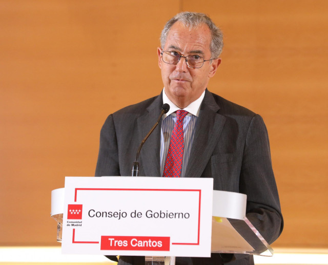 El vicepresidente, consejero de Educación y Universidades de la Comunidad de Madrid, Enrique Ossorio, comparece en una reunión del Consejo de Gobierno, en el Ayuntamiento de Tres Cantos, a 22 de junio de 2022, en Tres Cantos, Madrid (España).