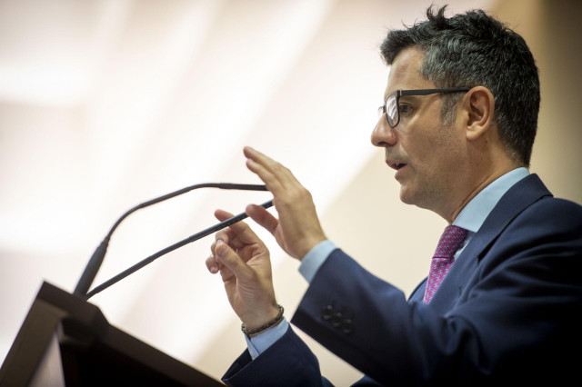 El ministro de la Presidencia, Relaciones con las Cortes y Memoria Democrática, Félix Bolaños, interviene durante un acto de conmemoración del proceso 1001, en el Consejo Económico y Social, a 24 de junio de 2022, en Madrid (España).