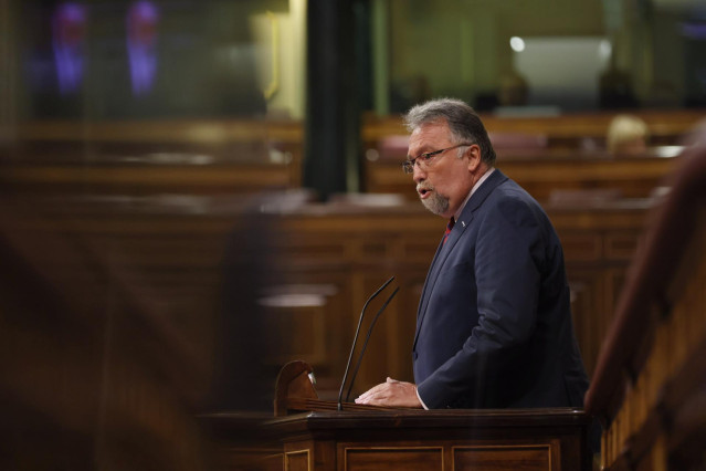 El diputado de Foro Asturias, Isidro Manuel Martínez Oblanca, interviene en la segunda jornada de la 26 edición del Debate sobre el Estado de la Nación, en el Congreso de los Diputados, a 13 de julio de 2022, en Madrid (España). Tras siete años sin celebr