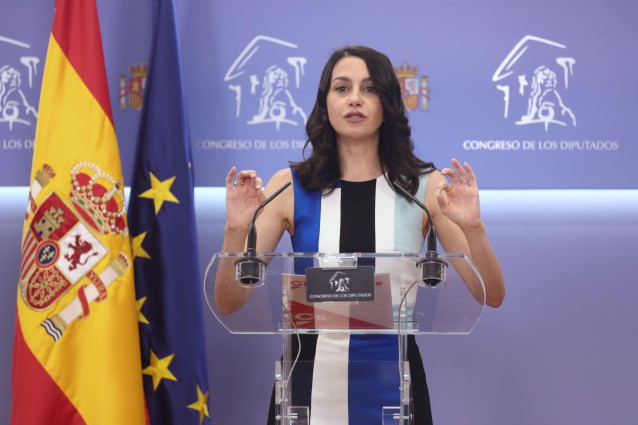 La líder de Cs, Inés Arrimadas, ofrece una rueda de prensa en el Congreso de los Diputados tras la primera intervención de Sánchez en la 26 edición del Debate sobre el Estado de la Nación, a 12 de julio de 2022, en Madrid (España).