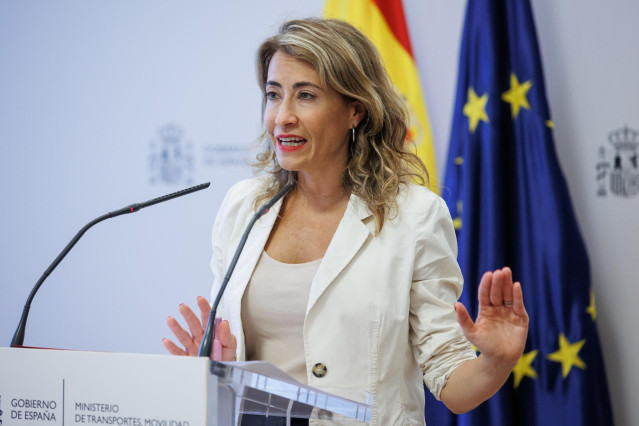 La ministra de Transportes, Movilidad y Agenda Urbana, Raquel Sánchez, durante una rueda de prensa en la sede ministerial, a 14 de julio de 2022, en Madrid (España).